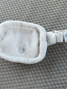Victoria's VICTORIA Secret PINK faux fur ivory teddy belt bag waist purse tote b